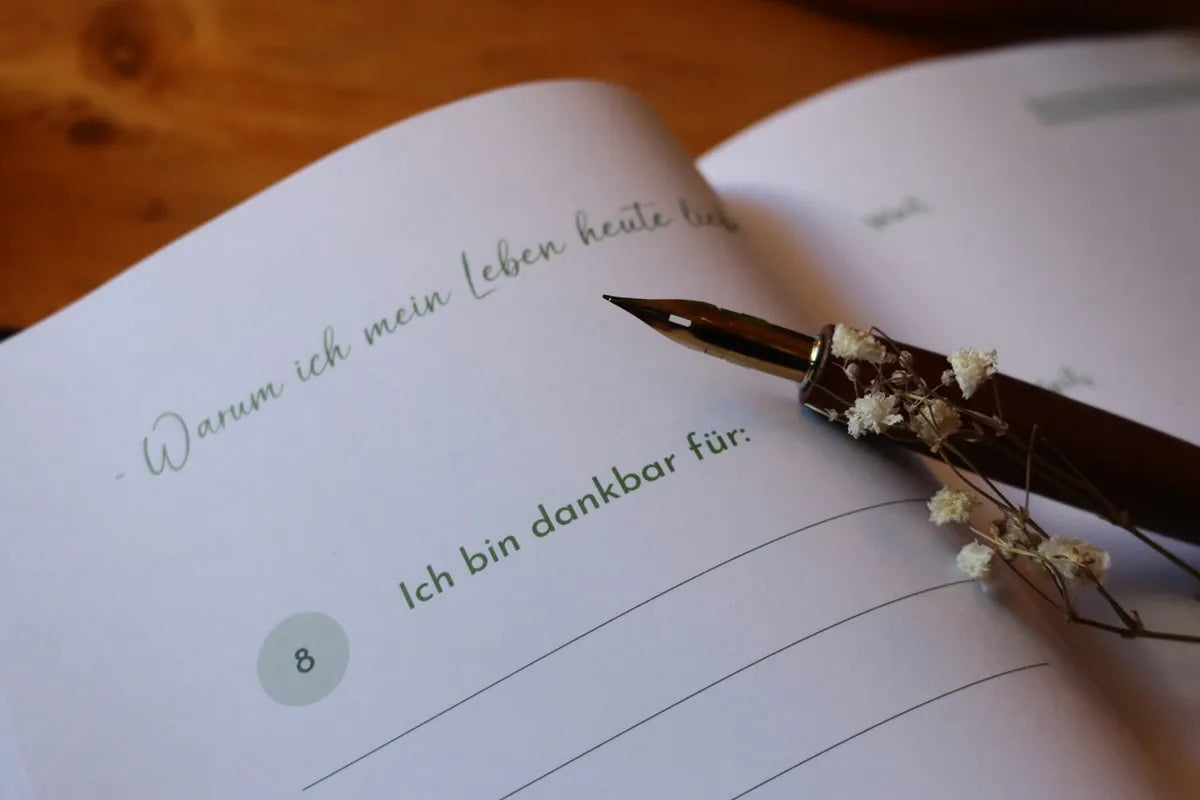 LEBEN.LIEBEN. Journal Seiten